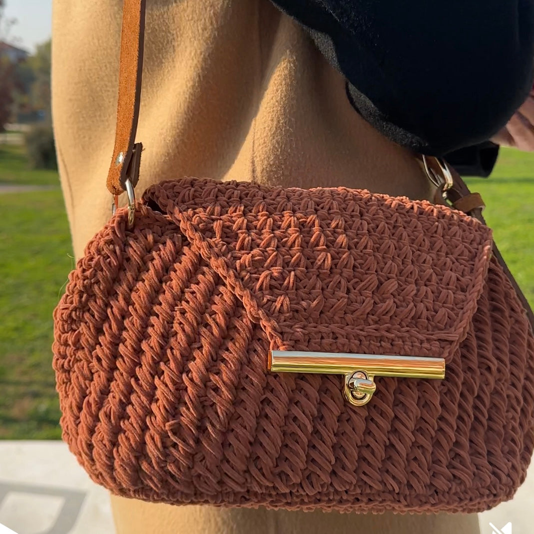 Persefone color cammello scuro